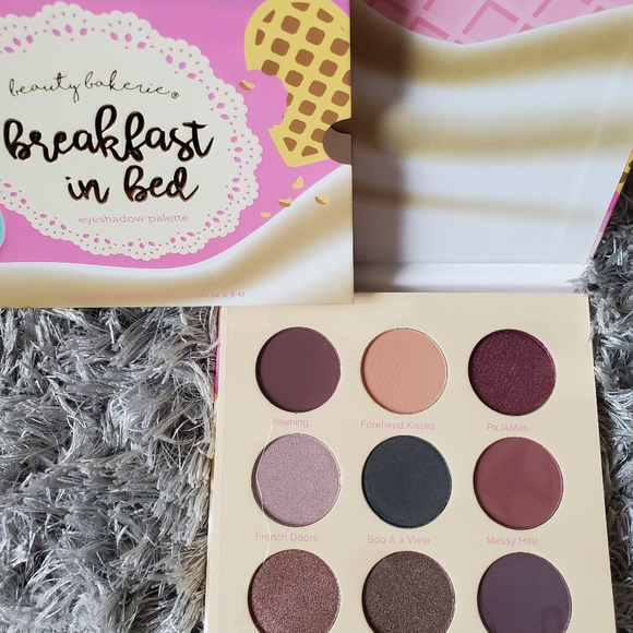 Beauty Bakerie Eyeshadow Palette - Picture 1 of 4